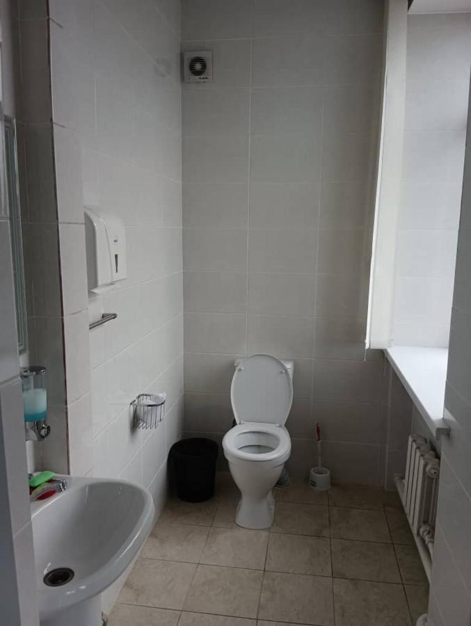Bekbro Hostel Bisjkek Eksteriør billede